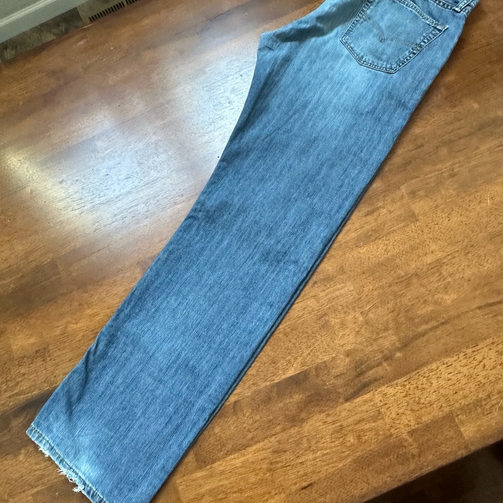 Levi's Men's Blue Jeans 34 x 34 euc